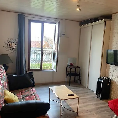 Apartment Sun Studio / Quartier Gare Sete